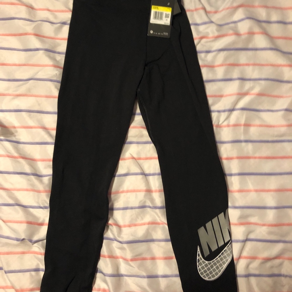 Nike leggings